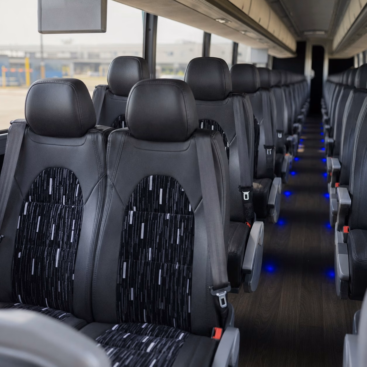 airport transfers and long distance wedding guest shuttles in glendale