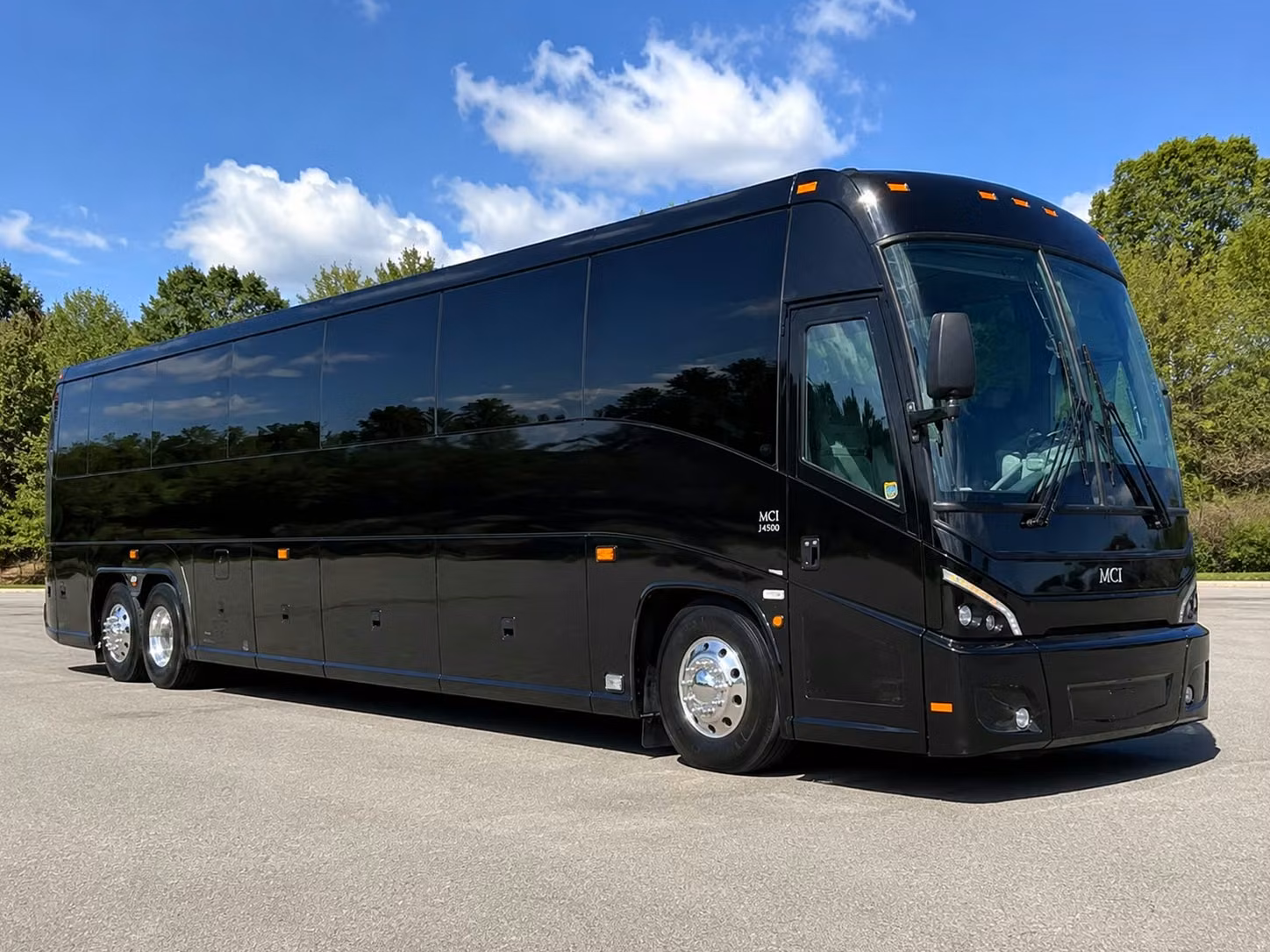 construction site and workforce shuttle services in glendale
