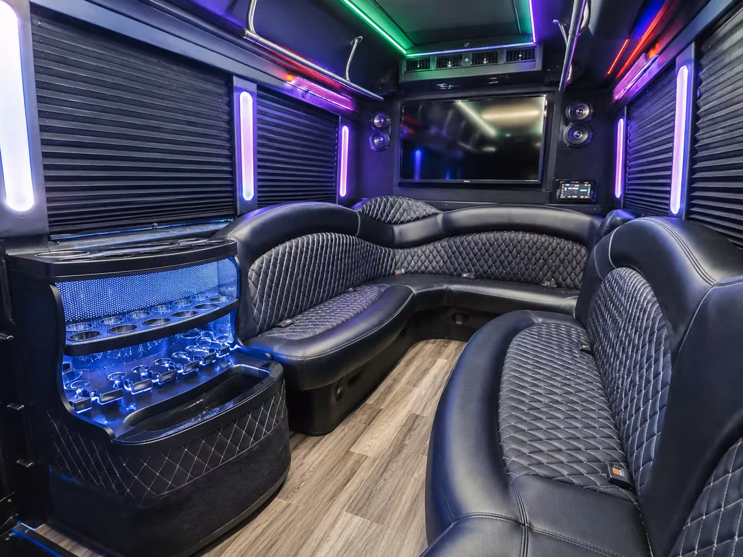 party buses and minibuses for glendale high school prom groups